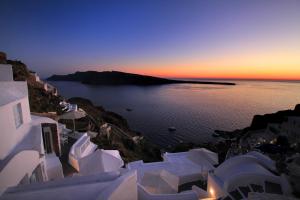 Finesse Suites Santorini Greece