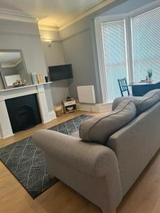 Southsea Historic Gem - Elegant Apartments