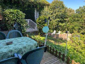 Appartements Lumineux appartement, jardin, vu sur mer : photos des chambres