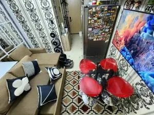 High-Tech Studio at Grass Residences -2 persons only, Quezon City - Dingalan