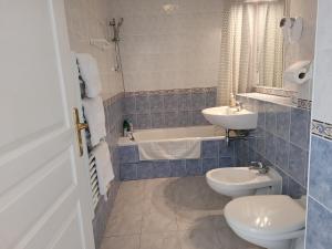 Appartements GRIMALDI PORT Center : Suite Familiale