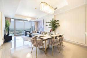Magnificent Homes, Stunning Burj Khalifa and Fountain View
