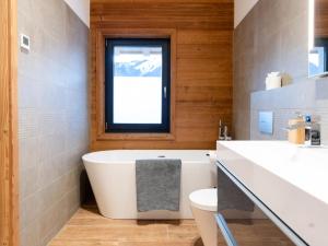 Chalets Chalet Montriond, 10 pieces, 10 personnes - FR-1-627-65 : photos des chambres