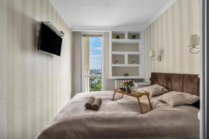 Warsaw Praga Views - 17th Floor with Balcony - by RENTUJEMY