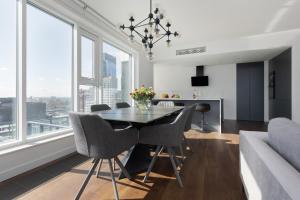 Premium LUX Apartments Unique Tower Heart of Warsaw by Renters Prestige