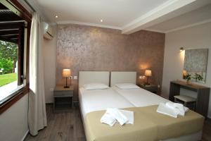 Sea View Apollo Apartments & Studios in Afytos