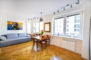 Charming Apt next to Lazienki Park and City Center