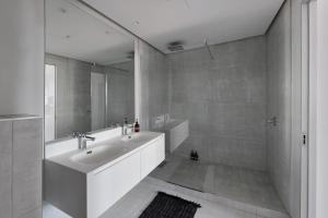 Maryam - Designer apartment, stunning views