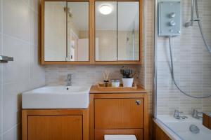 Modern House near Canary Wharf, Excel, Greenwich