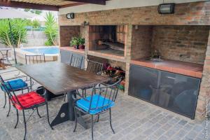 La Esquina - hermosa casa en Termas del Daymán con Piscina