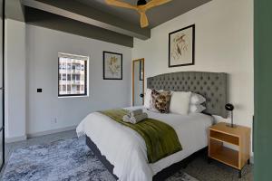 Ira - Luxury Apt with City & Mountain Views