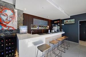 Safiya - Designer apartment, stunning views