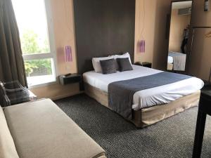 Hotels Kyriad Charleville Mezieres : Chambre Double Prestige