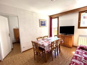 Appartements Appartement Puy-Saint-Vincent, 3 pieces, 6 personnes - FR-1-504-599 : photos des chambres