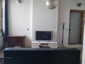Appartements bnbgones - Le Desire - HYPER CENTRE VILLE - METRO Hotel de Ville a 1 mn : photos des chambres
