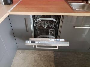 Appartements bnbgones - Le Desire - HYPER CENTRE VILLE - METRO Hotel de Ville a 1 mn : photos des chambres
