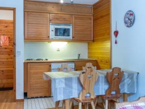 Charmant appartement avec Wifi et parking, au pied des pistes et au cœur de Val-dIsère - FR-1-694-207