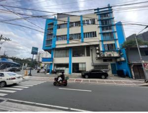 JP Santiago Studio Makati J201