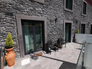 Chalé Esmeralda - Charming Studios in Calheta Beach