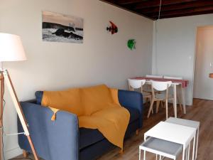 Appartement rénové face à la plage avec vue mer et WIFI - FR-1-418-214