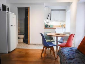 Appartements Appartement refait a neuf, coeur de ville, proche plage, animaux acceptes - FR-1-418-230 : photos des chambres