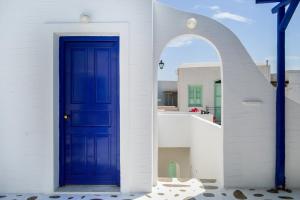 Kalypso Studios Antiparos Greece