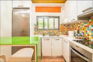 Pop Art Home - Experience Local Vibes - Psykiko