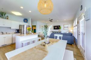 Ocean Club Condo Spectacular View and Beach Access!