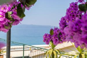 Beachfront Comfort Apartment NIVES 