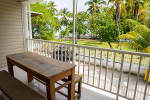 Rocky Cay Lodging