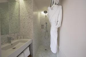 Hotels Hotel de la Villeon : Suite Supérieure 