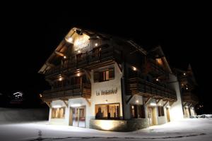 Hotels Chalet-Hotel Le Beausoleil, The Originals Relais (Hotel-Chalet de Tradition) : photos des chambres