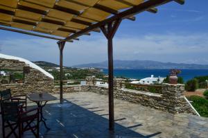 Villa Peristeri Antiparos Greece