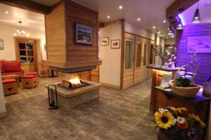 Hotels Chalet-Hotel Le Beausoleil, The Originals Relais (Hotel-Chalet de Tradition) : photos des chambres