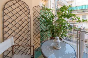 Camera Matrimoniale con Balcone Interno