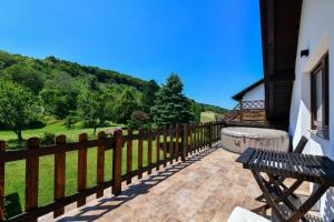Wildernest Plitvice Holiday House 