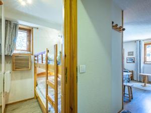 Appartements Appartement Val-d'Isere, 3 pieces, 4 personnes - FR-1-694-275 : photos des chambres