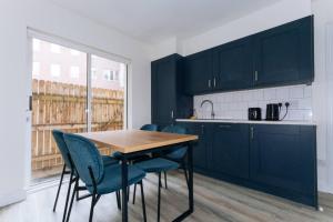 Centrally Located & Spacious 4BD House- St Kevins