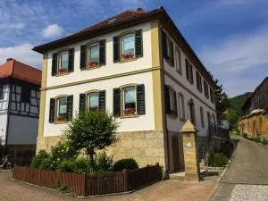 Exklusive Ferienwohnung Geisfeld - Tiefenpölz