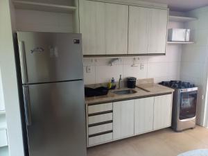 Excelente Village nas piscinas naturais de Itacimirim - 03 quartos - Pertíssimo da praia