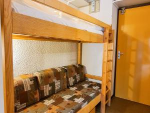 Studio confortable, balcon sud, proche pistes, casier à ski - FR-1-425-203