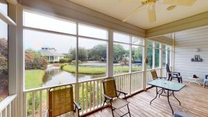 Lakeside Tranquility 2BR Villa Resort Amenities