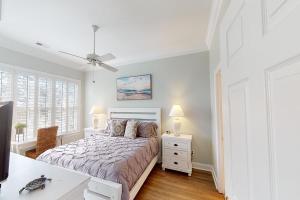 Marshside Serenity Villa - 3 Bedrooms, 2 Baths