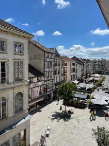 Appartements A1 Champagne Loft - 105 m2 hyper centre - Place de la Republique - Chalons en Champagne : photos des chambres