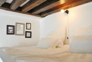 Appartements Authentic Apartment Marais : photos des chambres