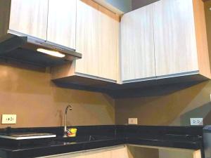 Chillhauz (SM,Ayala,IT,City) WPool & WiFi