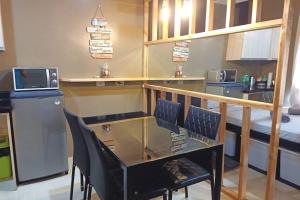 Chillhauz (SM,Ayala,IT,City) WPool & WiFi