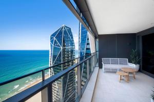 Jewel Stunning Ocean Views 2 Bed Apartment - CoastHM