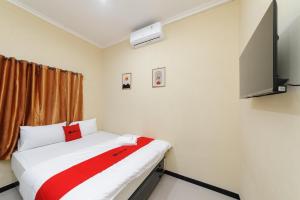 RedDoorz near The Jungle Waterpark Bogor