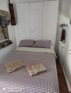 Double Room with Private Bathroom room in Lubenice-Rodinis Room and Apartment